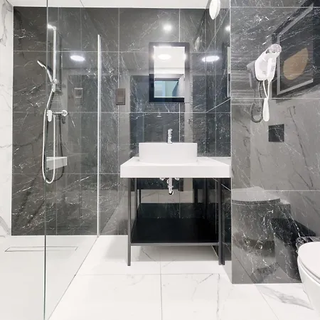 アパート Solny コウォブジェク